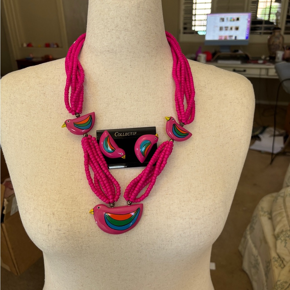 Collectif Vintage 1980s Pink Parrot Beaded Necklace and Earrings Women’s OS New - Picture 4 of 10